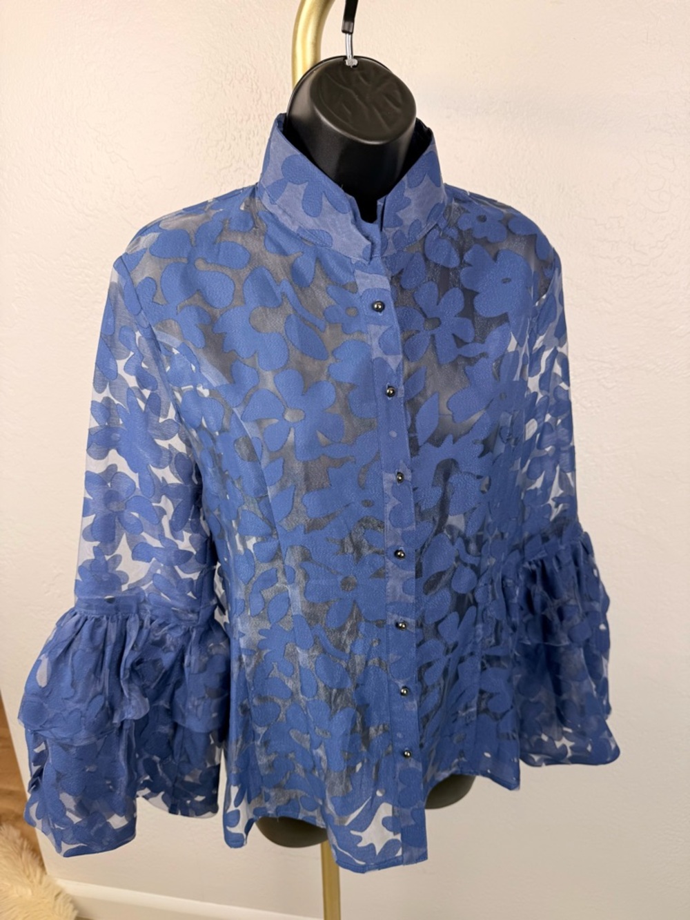Gracia Blue Floral Burnout Ruffle Statement Blouse Size M